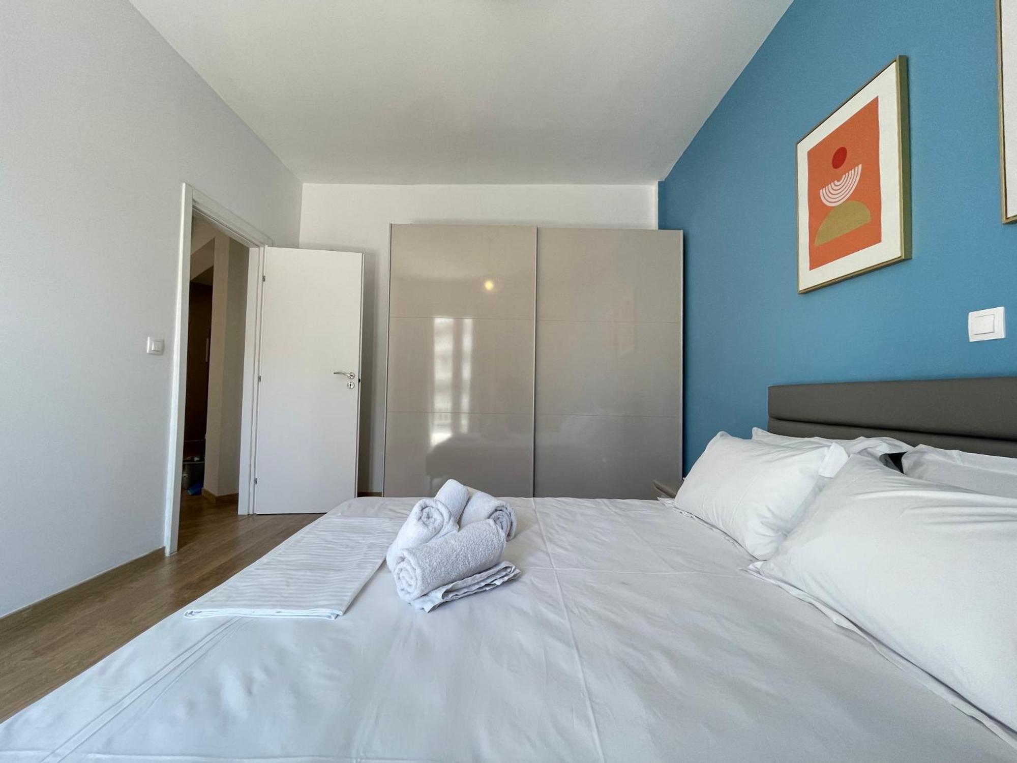 Athenean Bnb Seaside Serenity Steps From The Riviera Buitenkant foto