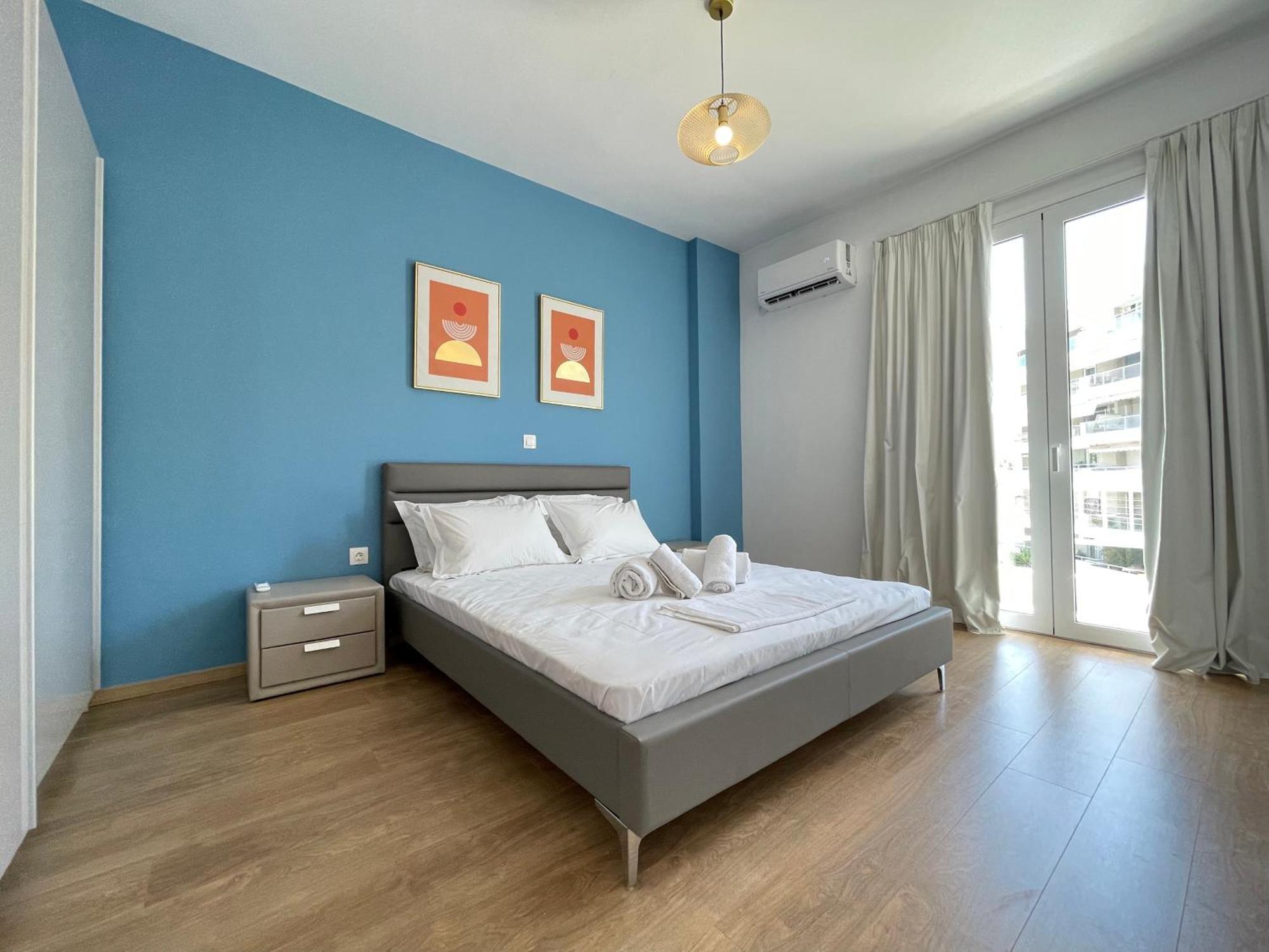 Athenean Bnb Seaside Serenity Steps From The Riviera Buitenkant foto